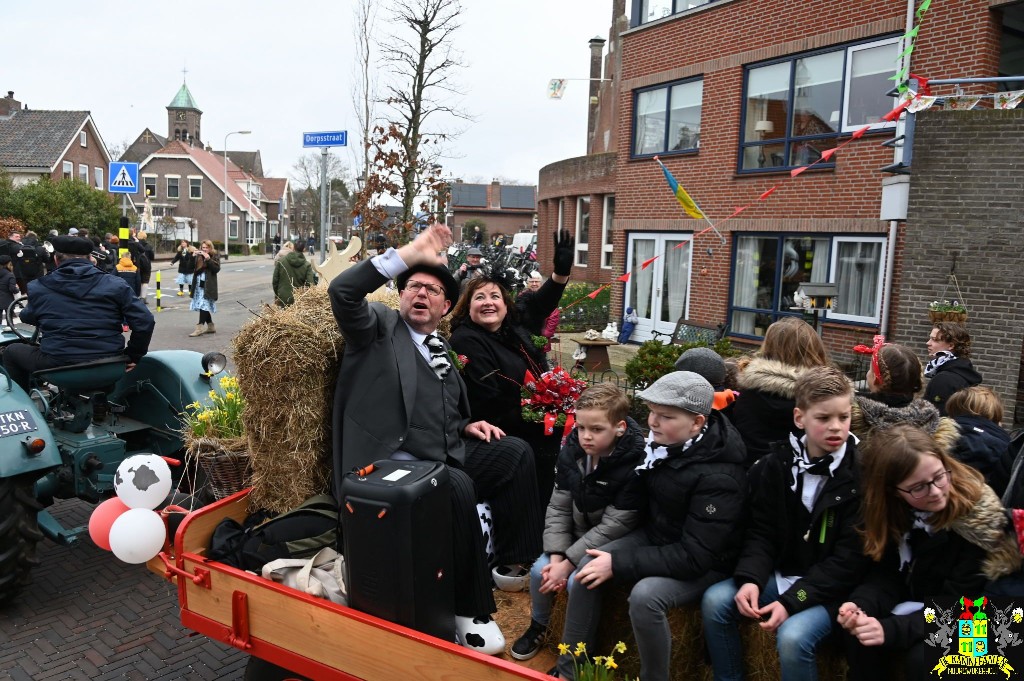../Images/Boerenbruiloft gemeentehuis 2023 043.jpg